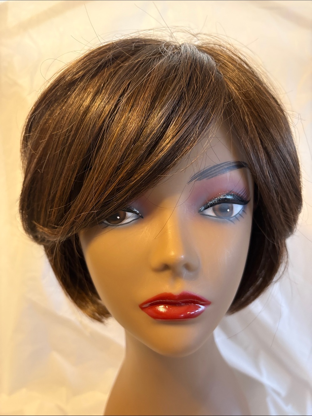 Raquel Welch Born to Shine Wig NWOT - Picture 5 of 13